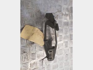 Bonnet Hinge/Strut - Ford Focus 2010