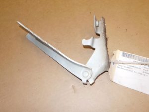 Bonnet Hinge/Strut - Holden Colorado 2011