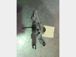 Bonnet Hinge/Strut (LH)? BMW 3 Series 2007