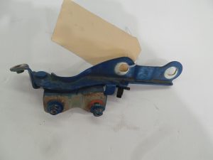 Bonnet Hinge/Strut (LH) - Holden Cruze 2010