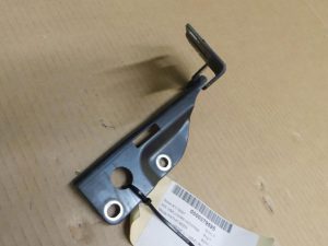 Bonnet Hinge/Strut (LH) - Nissan Pathfinder 2008