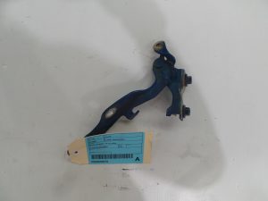 Bonnet Hinge/Strut (RH) - Holden Cruze 2010