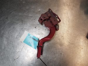 Bonnet Hinge/Strut - Toyota Corolla 2014