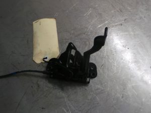 Bonnet Lock/Support - Hyundai I30 2013