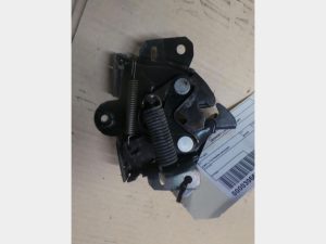 Bonnet Lock/Support - Mitsubishi Pajero 2005