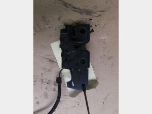 Bonnet Lock/Support - Volkswagen Golf 2007