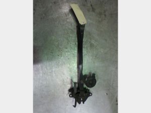 Bonnet Lock/Support w/o Sensor? Toyota Camry 2005