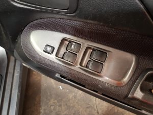 Driver Master Power Window Switch - Mitsubishi Lancer 2005
