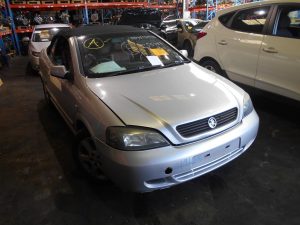 Grille - Holden Astra 2003