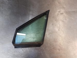 Left Front 1/4 Door Glass - Subaru Outback 2016