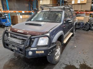 Left Rear Window Regulator Motor - Isuzu Dmax 2009
