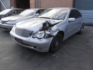 Right Guard Liner - Mercedes C Class 2002