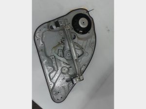 Right Rear Window Regulator Motor - Ford Focus 2006