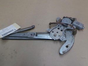 Right Rear Window Regulator Motor - Toyota Hilux 2003