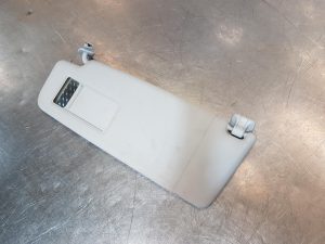 Sunvisor - Volkswagen Tiguan 2012