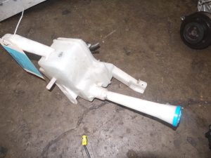 Washer Bottle - Nissan Maxima 2004